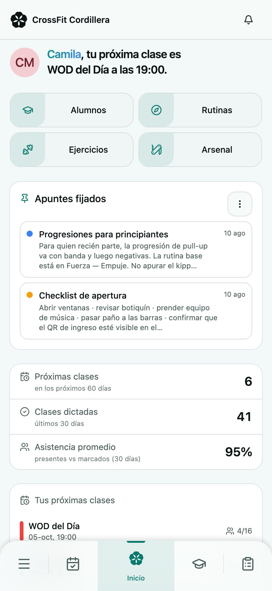 Panel de una instructora: su próxima clase, accesos a alumnos y rutinas, apuntes fijados y la asistencia de sus clases.
